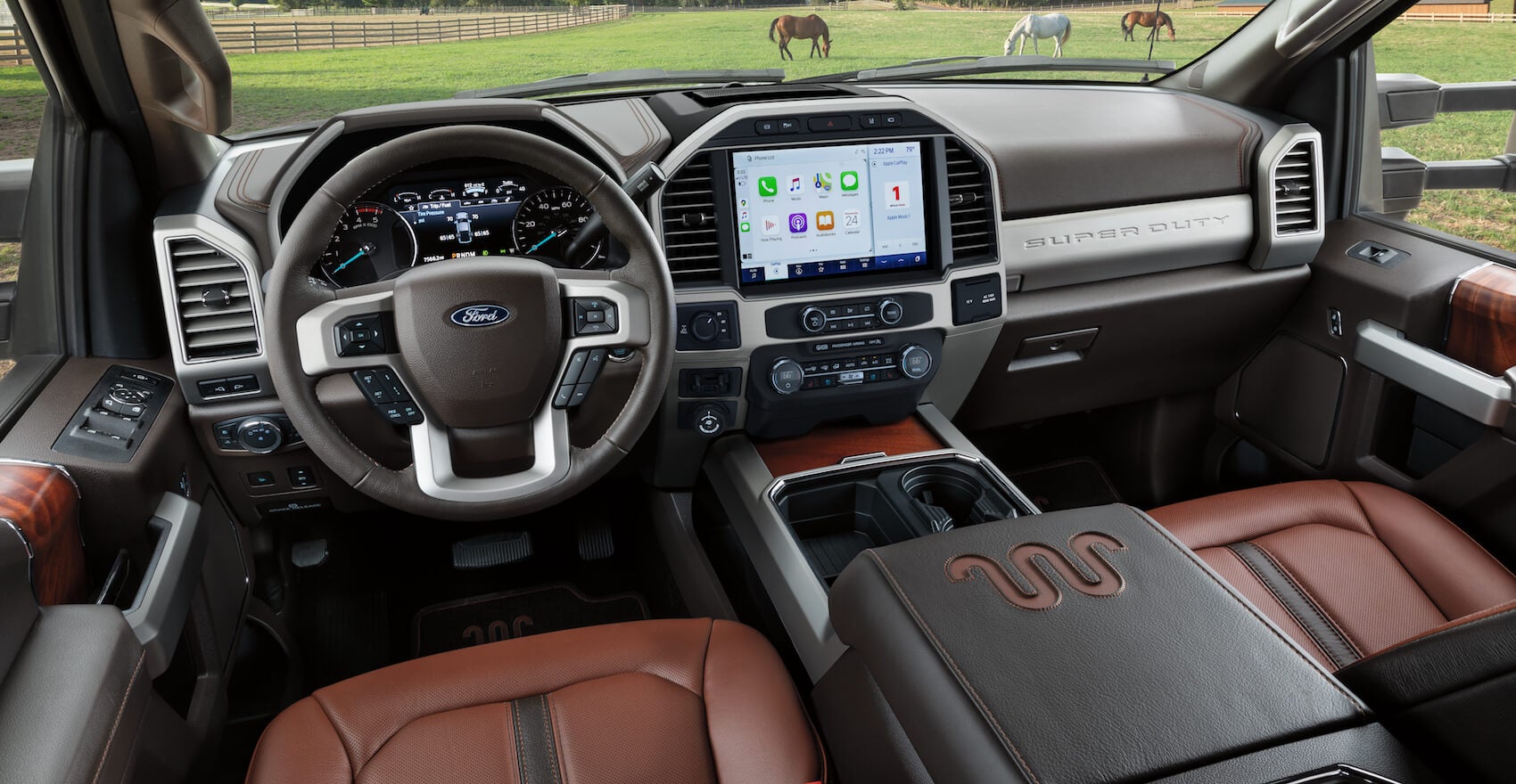 Ford F-250 Super Duty interior features